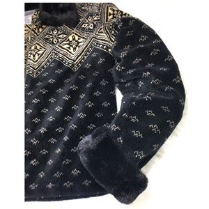 Faux Fur Sweater/velvet fabric feeling